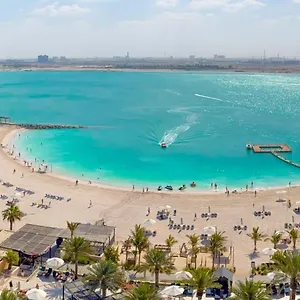Курортный комплекс Doubletree By Hilton & Marjan Island